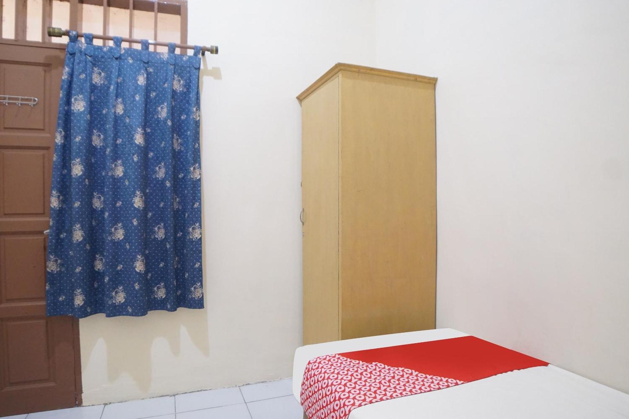 Spot On 91977 Kost Ketapang Syariah Otel Medan Dış mekan fotoğraf